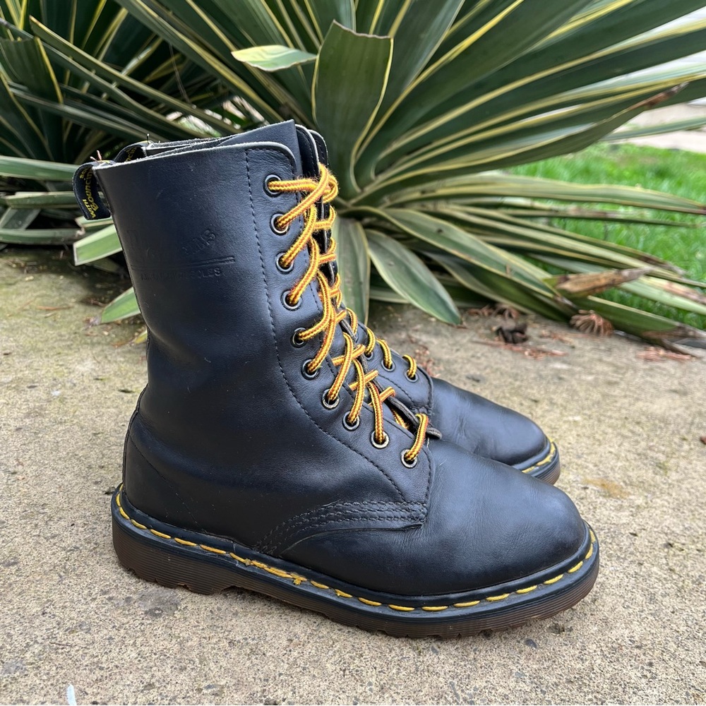 Vintage Dr. Martens 10 Eye Black Leather Combat Boots Made in England MIE Grunge